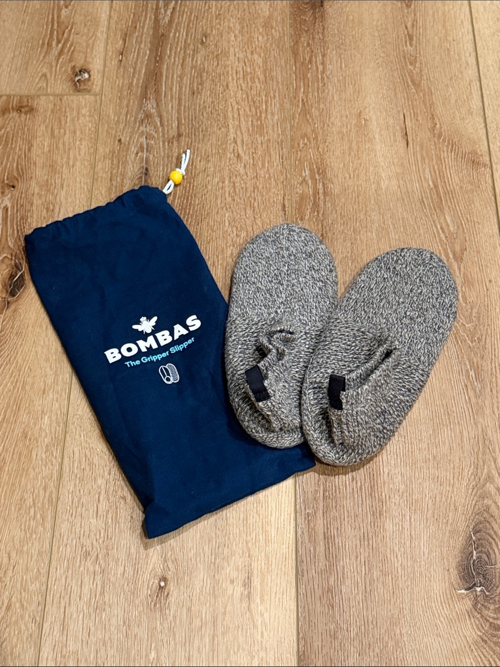 Bombas | Gripper Slippers | Gray Knit | Women’s size 6/7